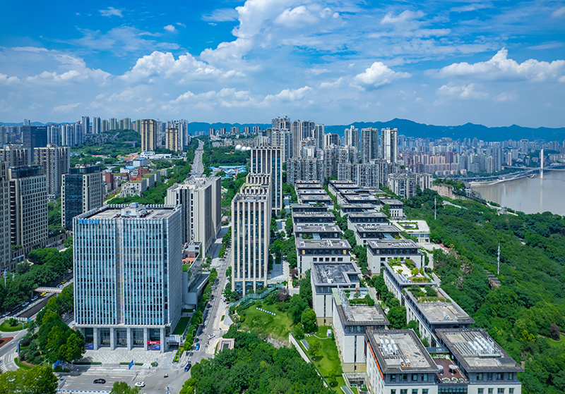 2023年8月4日，重慶，區(qū)塊鏈數(shù)字經(jīng)濟產(chǎn)業(yè)園。